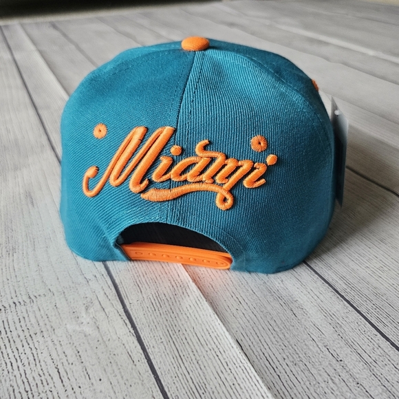 Teal and Orange Miami Snapback Football Cap - Picture 6 of 9